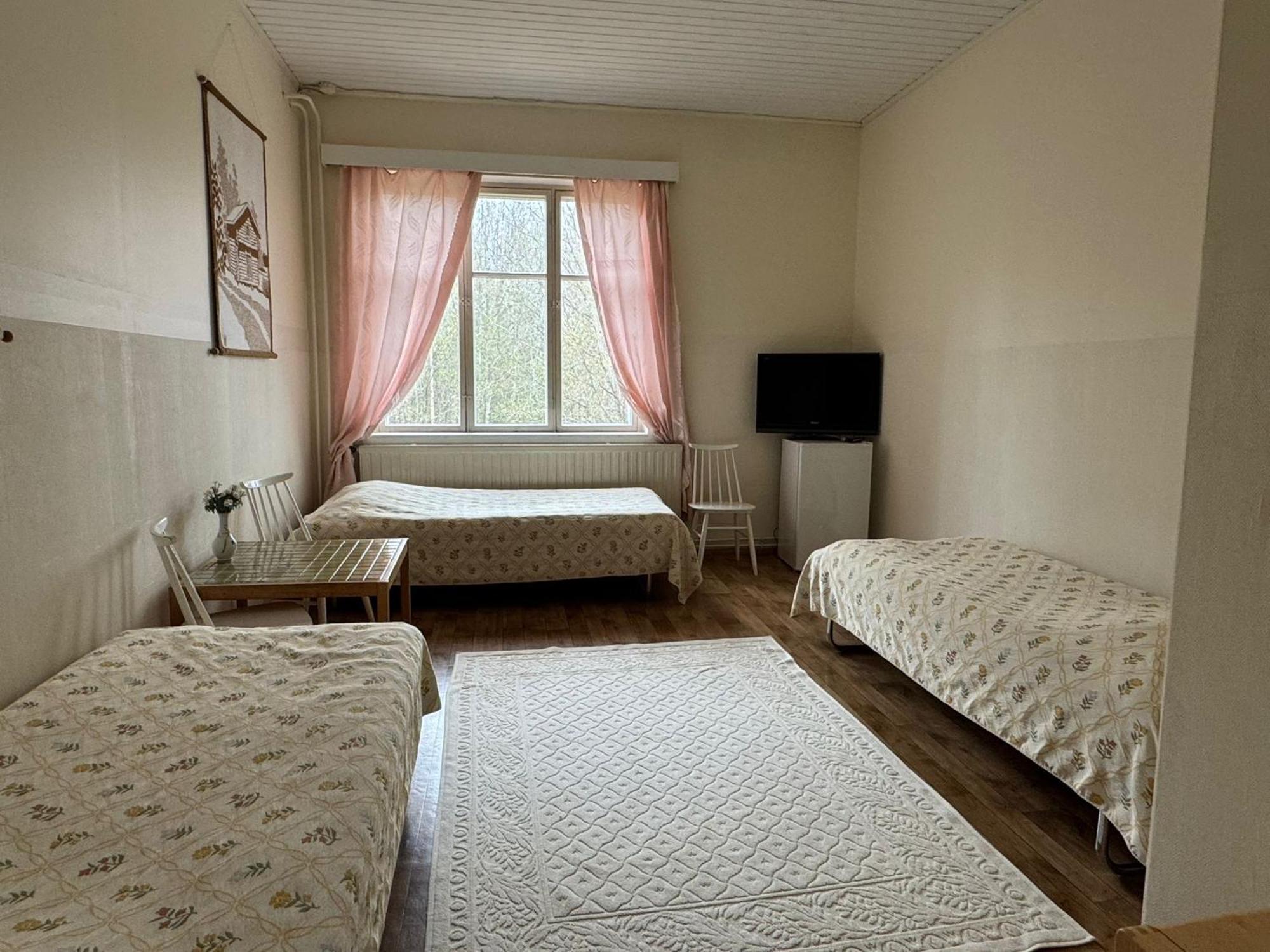 Jaemsaen Gasthaus Екстер'єр фото